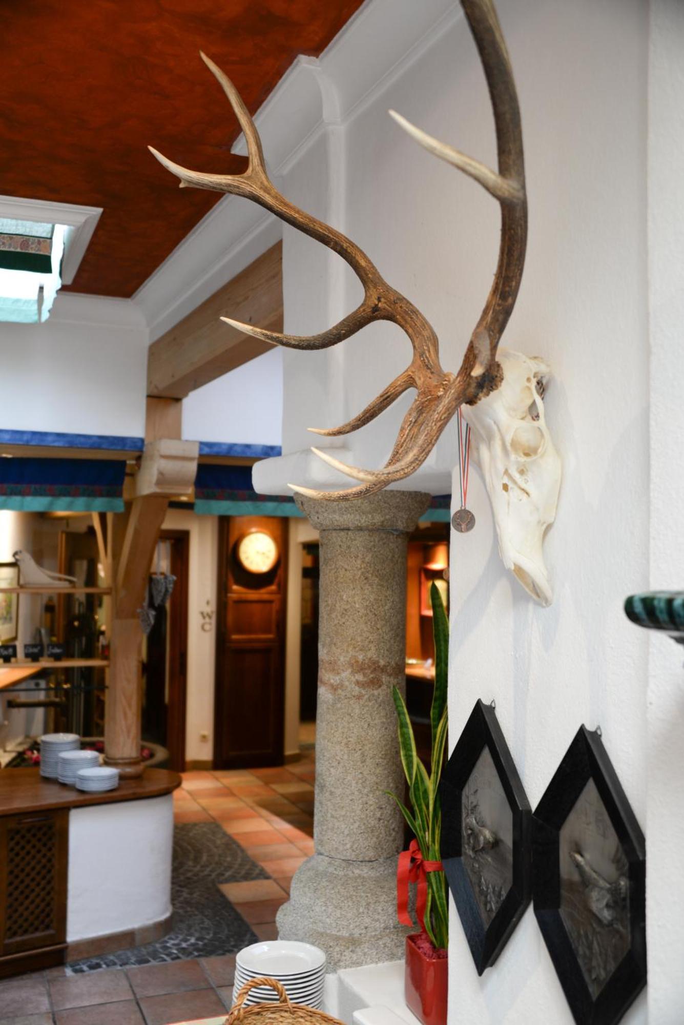 גריסקירכן Gasthof Hotel Zweimueller מראה חיצוני תמונה