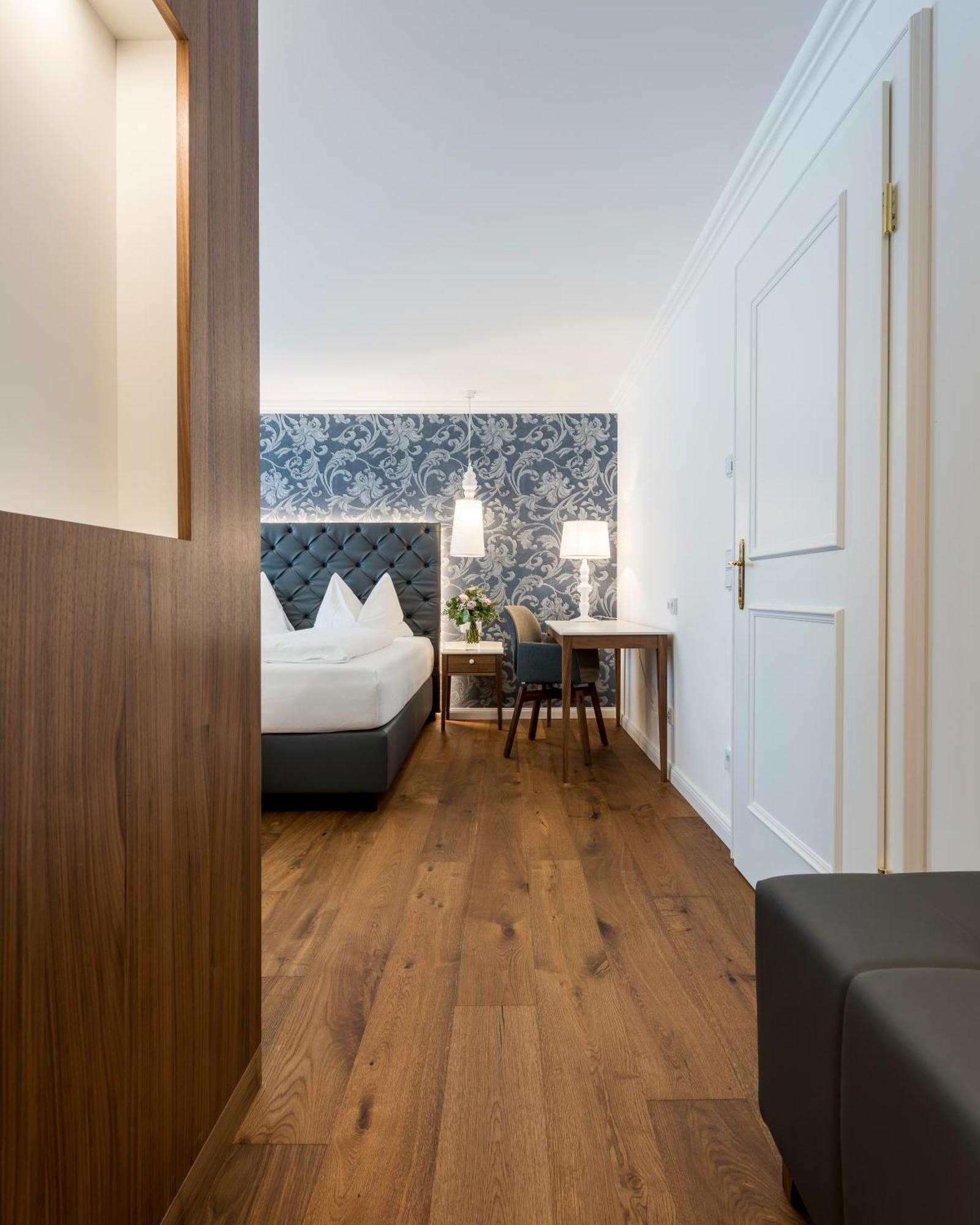 גריסקירכן Gasthof Hotel Zweimueller מראה חיצוני תמונה